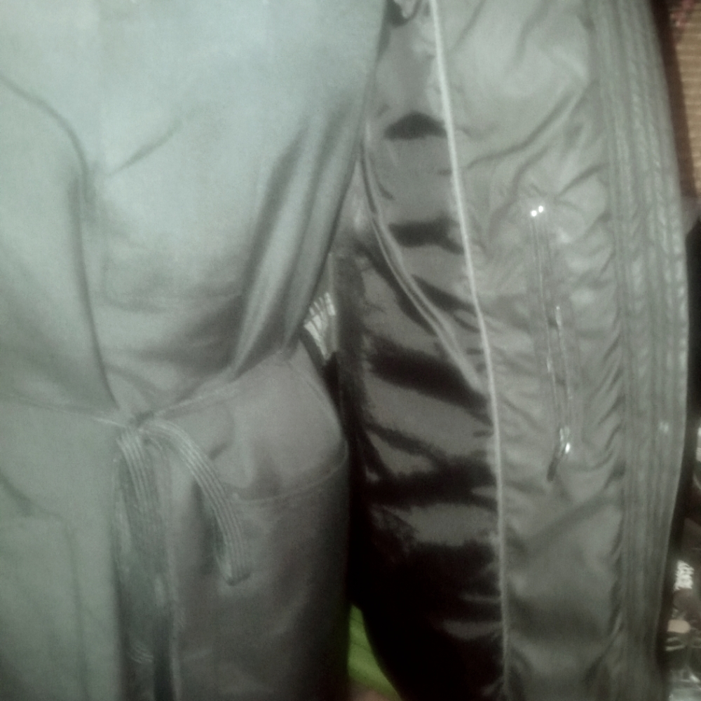 Puffer Jacket - Picture 6 of 9